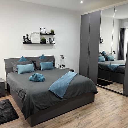 Urban Design 3 Bedroom Apt Main Bedroom Zurrieq Exterior photo
