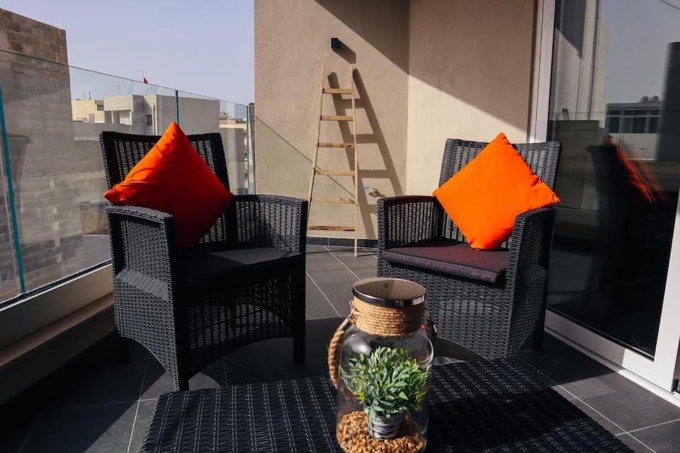 Urban Design 3 Bedroom Apt Main Bedroom Zurrieq Exterior photo